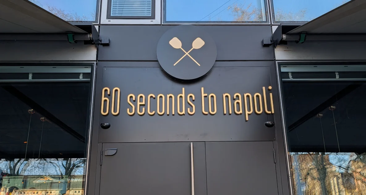 60 Seconds to Napoli Zurich