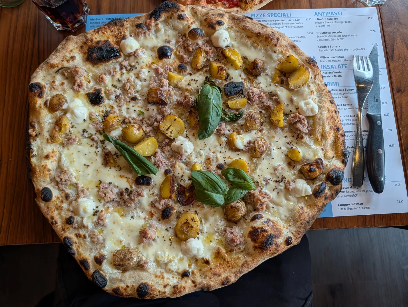 Arcade Pizza Salsiccia